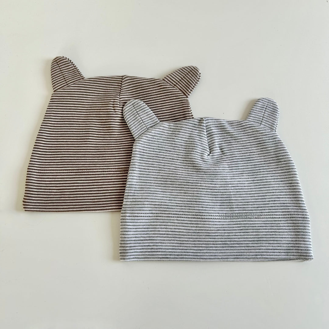 Organic cotton stripy baby beanies in a choice of two colourways from The St Andrews Hamper Company.