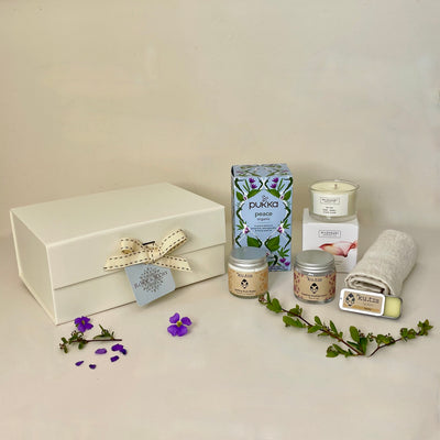 Travel Treats Organic Gift Box